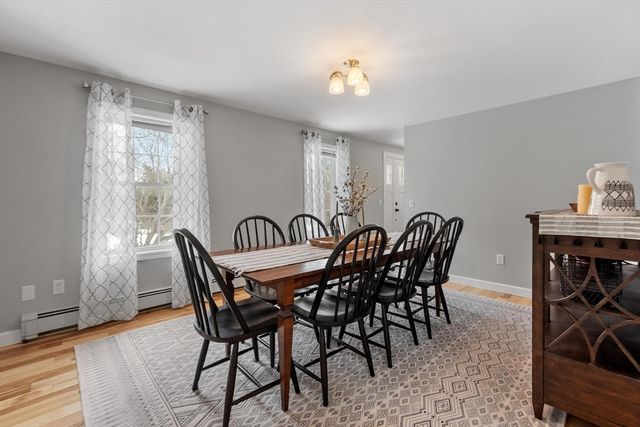 90 Tuttle Rd, Sterling, MA 01564