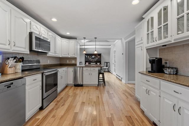 90 Tuttle Rd, Sterling, MA 01564