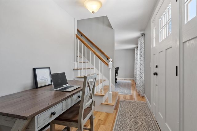 90 Tuttle Rd, Sterling, MA 01564