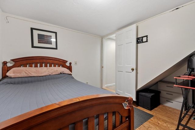 90 Tuttle Rd, Sterling, MA 01564