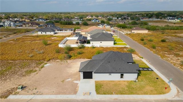 12 James Street, Rio Grande City, TX 78582