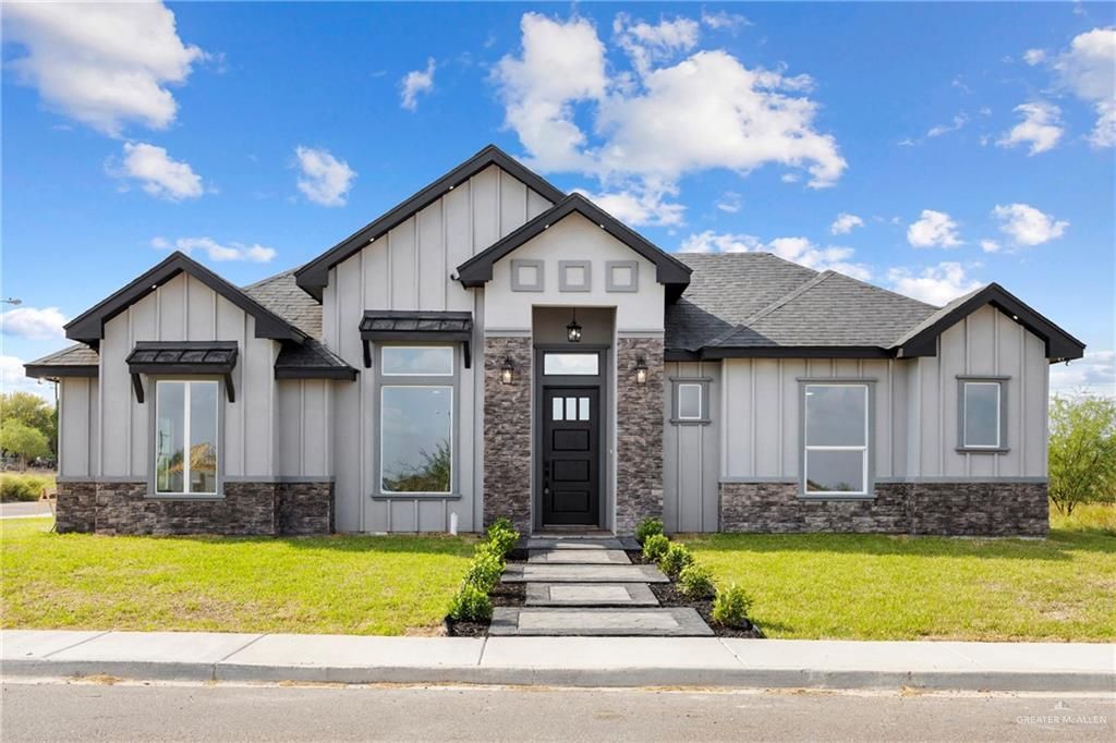 12 James Street, Rio Grande City, TX 78582