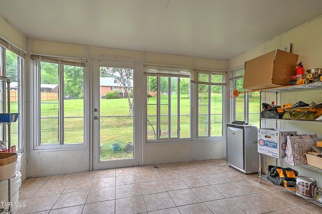 936 Diane Avenue, Erwin, TN 37650