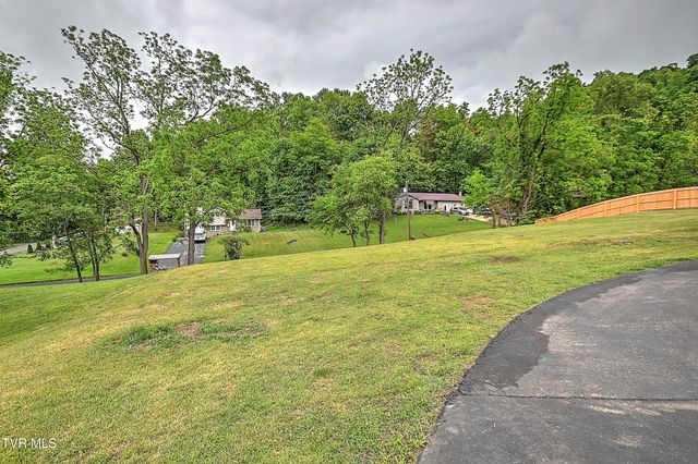 936 Diane Avenue, Erwin, TN 37650