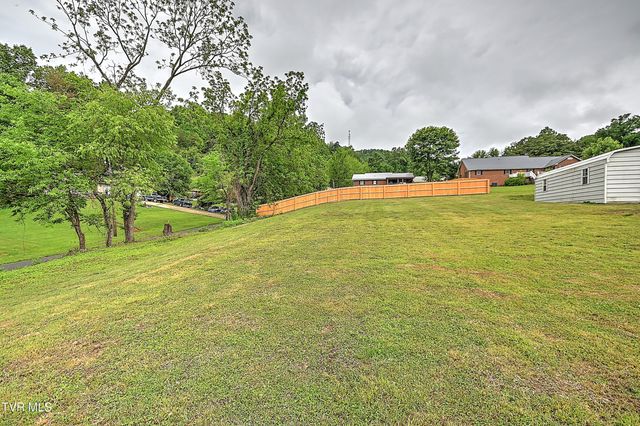936 Diane Avenue, Erwin, TN 37650