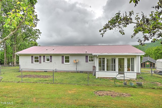 936 Diane Avenue, Erwin, TN 37650