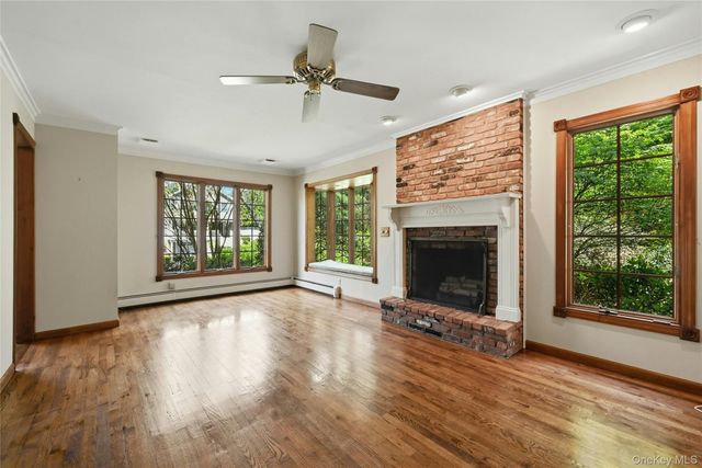 21 Northwood Circle, Halesite, NY 11743