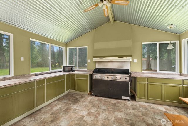 25624 166th Street E, Buckley, WA 98321