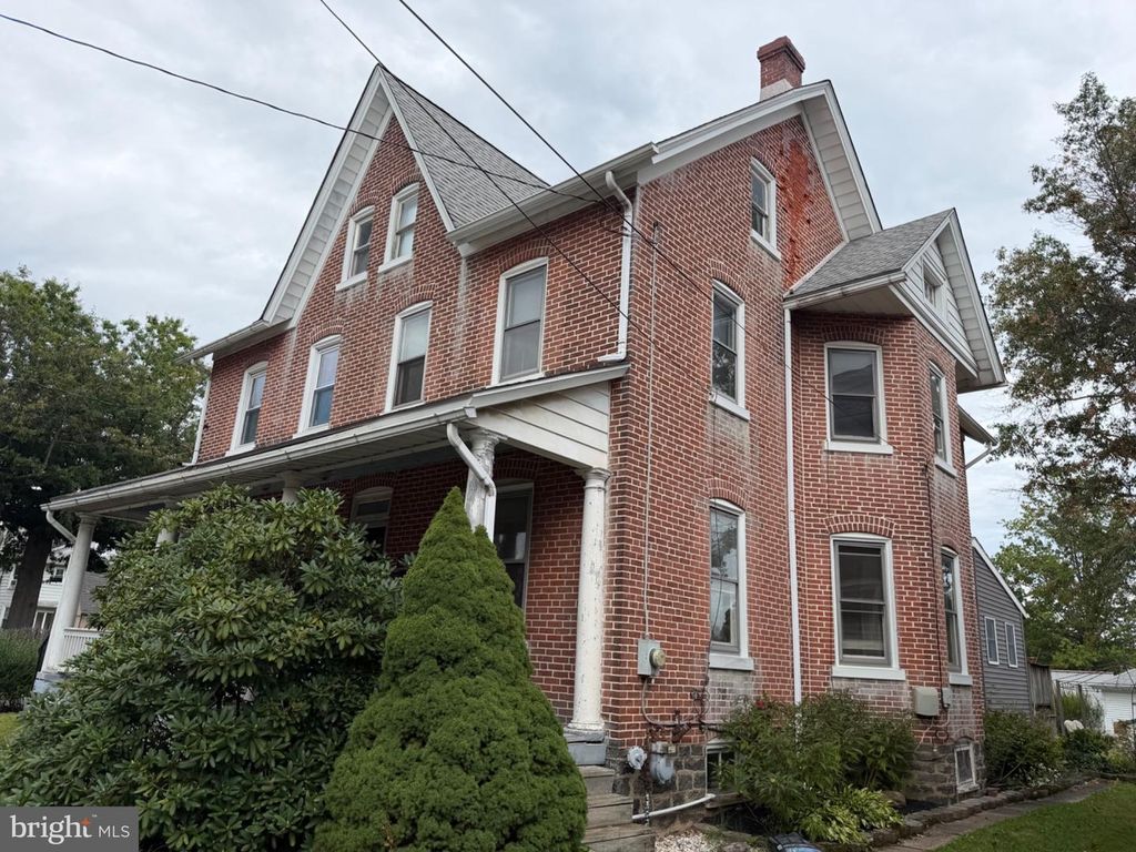 19 S 8TH, Quakertown, PA 18951 — photo 2