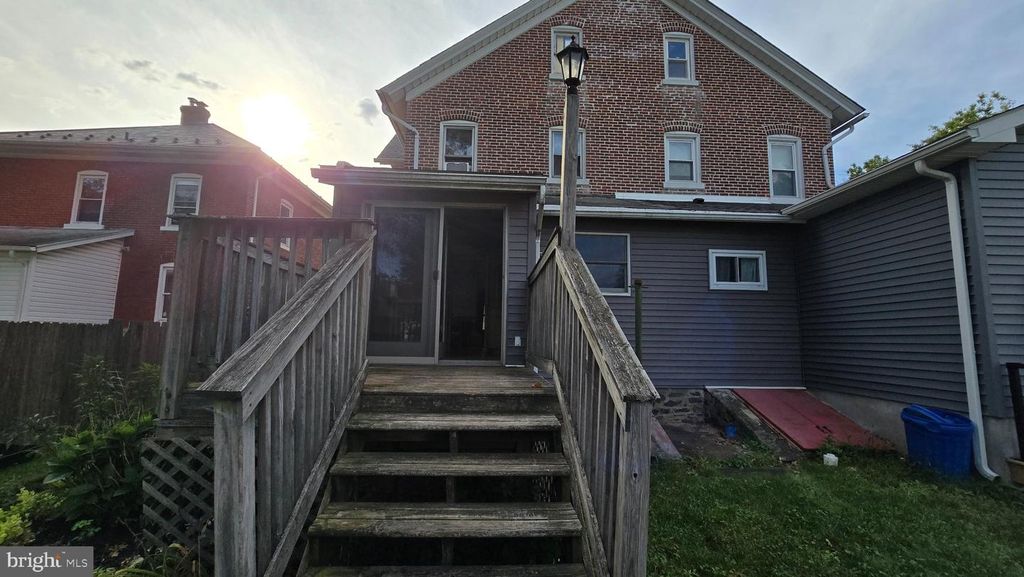 19 S 8TH, Quakertown, PA 18951 — photo 3