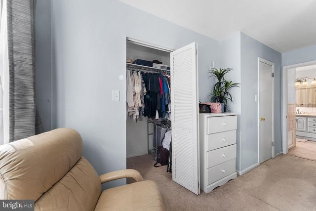 12 RIVER BANK DR, Roebling, NJ 08554