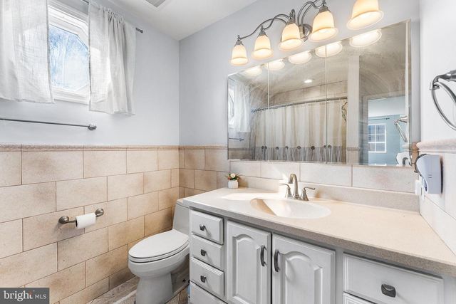 12 RIVER BANK DR, Roebling, NJ 08554