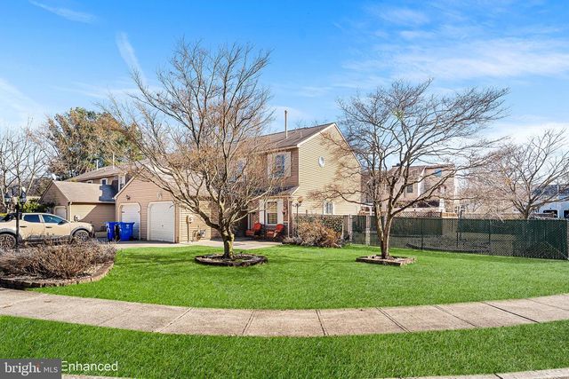 12 RIVER BANK DR, Roebling, NJ 08554