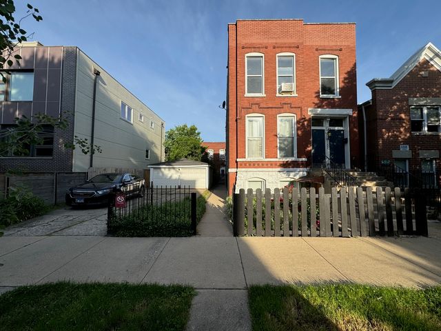 1222 N Campbell Avenue 1F, Chicago, IL 60622