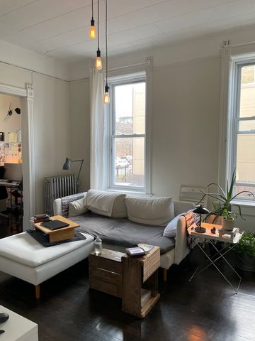 1222 N Campbell Avenue 1F, Chicago, IL 60622