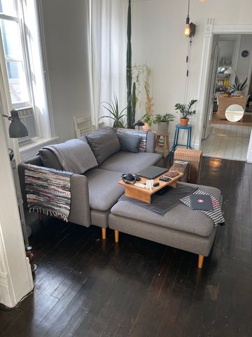 1222 N Campbell Avenue 1F, Chicago, IL 60622