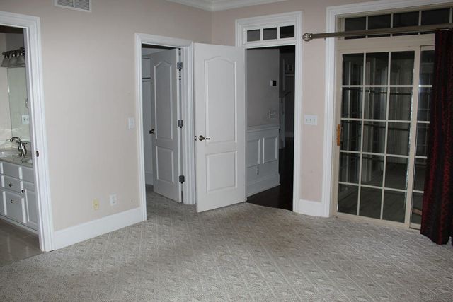 925 Village Green Avenue, Lexington, KY 40509