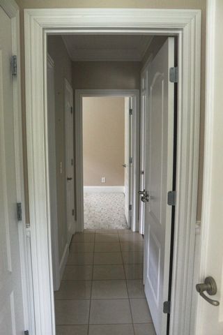 925 Village Green Avenue, Lexington, KY 40509