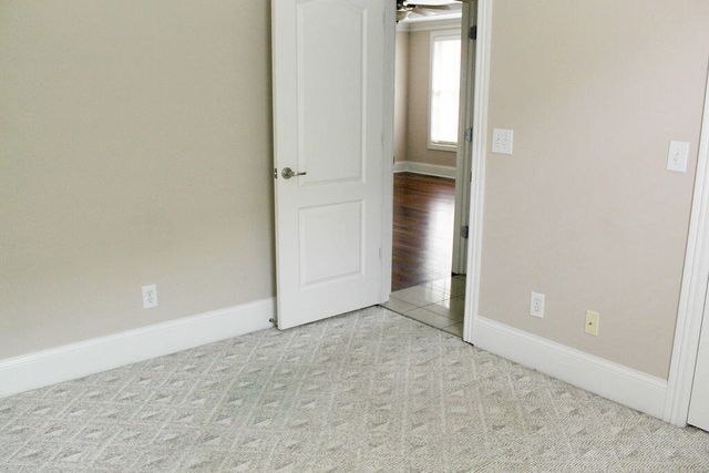 925 Village Green Avenue, Lexington, KY 40509