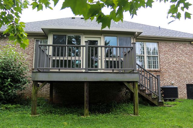 925 Village Green Avenue, Lexington, KY 40509