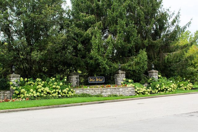 925 Village Green Avenue, Lexington, KY 40509