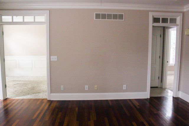 925 Village Green Avenue, Lexington, KY 40509