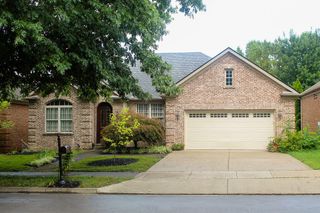 925 Village Green Avenue, Lexington, KY 40509