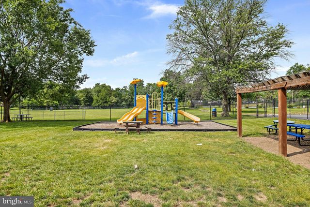 1317 SPRINGTIDE PL, Herndon, VA 20170