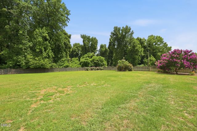50 Farmridge Court, Angier, NC 27501