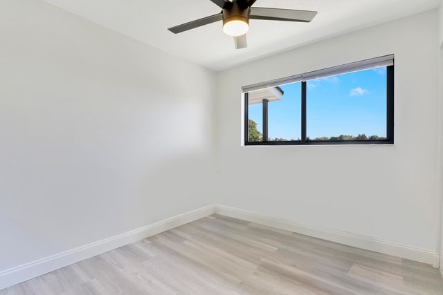 9291 Bloomfield Drive, Palm Beach Gardens, FL 33410