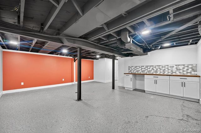 18468 Ilene Street, Detroit, MI 48221