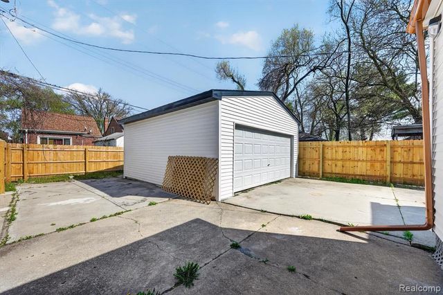 18468 Ilene Street, Detroit, MI 48221