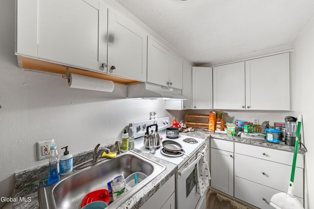 350 Madison Avenue, Albany, NY 12210