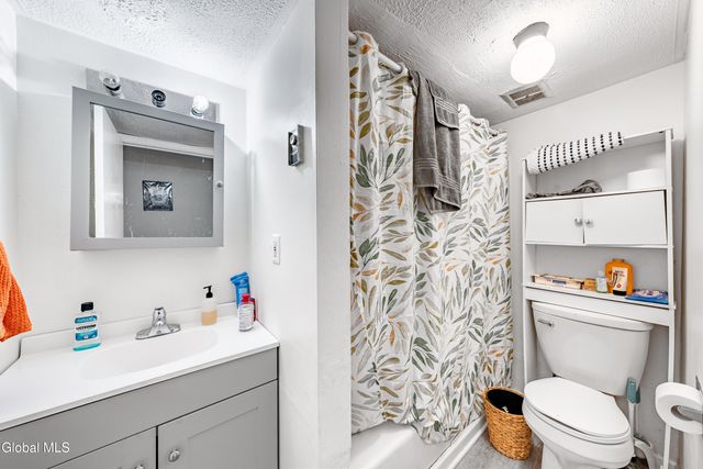 350 Madison Avenue, Albany, NY 12210