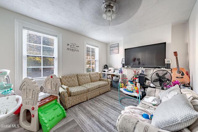 350 Madison Avenue, Albany, NY 12210