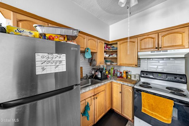 350 Madison Avenue, Albany, NY 12210