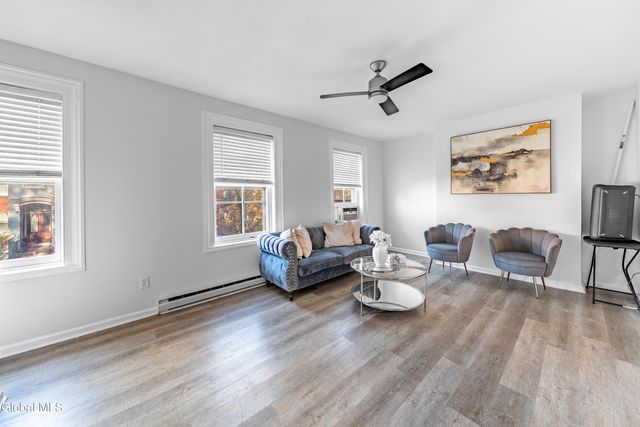 350 Madison Avenue, Albany, NY 12210