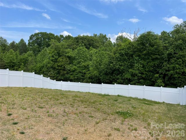 170 Fairfield Drive, Troutman, NC 28166