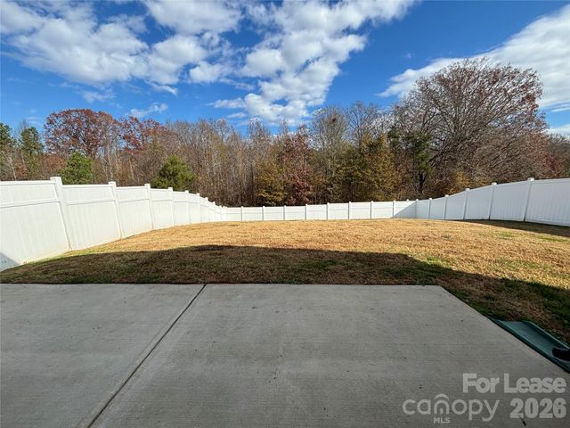 170 Fairfield Drive, Troutman, NC 28166