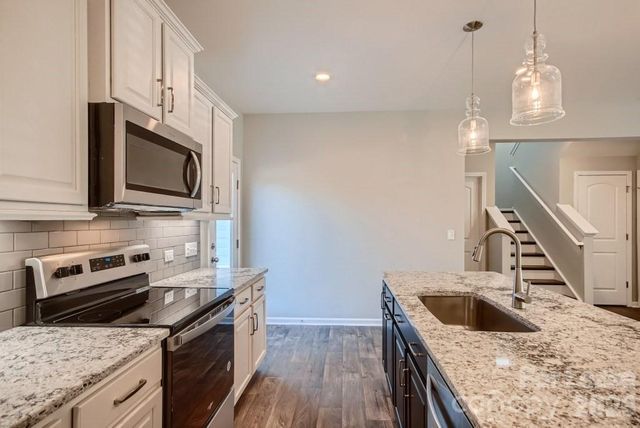 170 Fairfield Drive, Troutman, NC 28166
