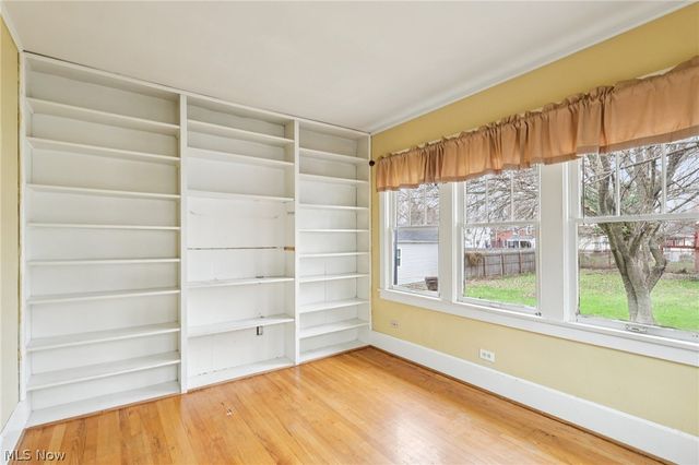 162 Erskine Avenue, Youngstown, OH 44512