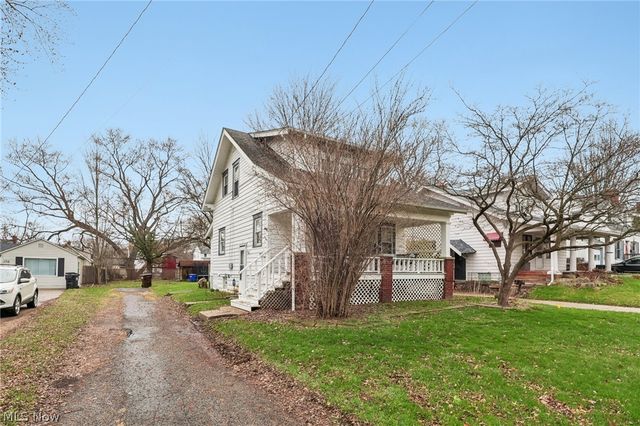 162 Erskine Avenue, Youngstown, OH 44512