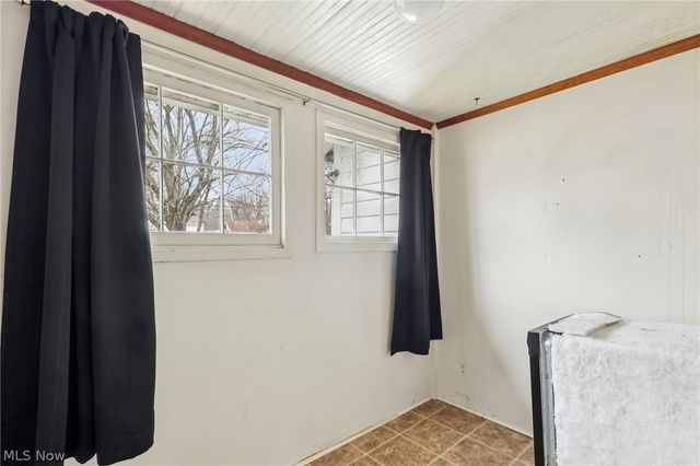 162 Erskine Avenue, Youngstown, OH 44512