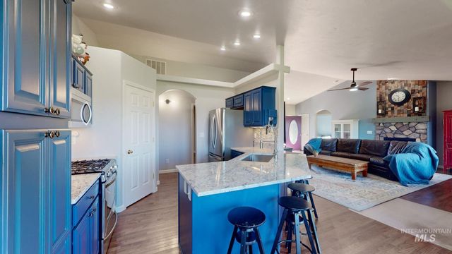 280 Dollar Hide Way, Jerome, ID 83338