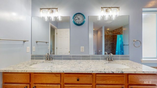 280 Dollar Hide Way, Jerome, ID 83338