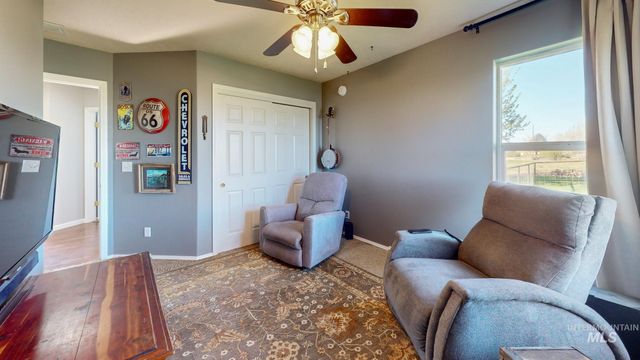 280 Dollar Hide Way, Jerome, ID 83338