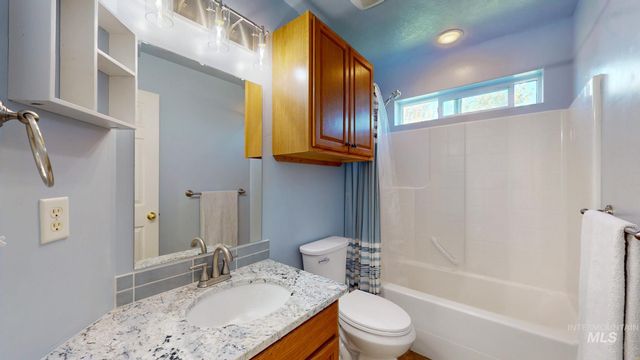 280 Dollar Hide Way, Jerome, ID 83338