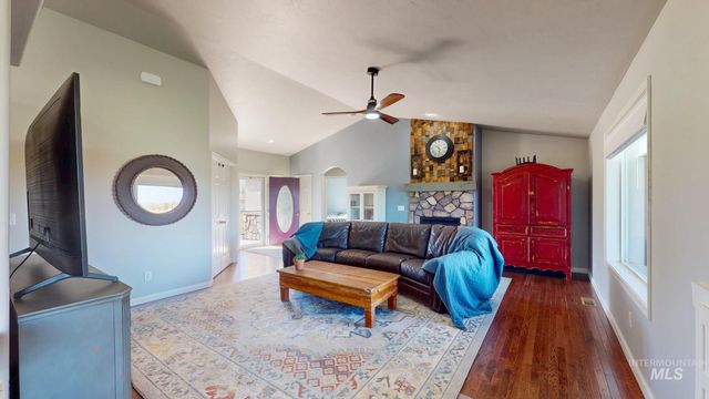 280 Dollar Hide Way, Jerome, ID 83338