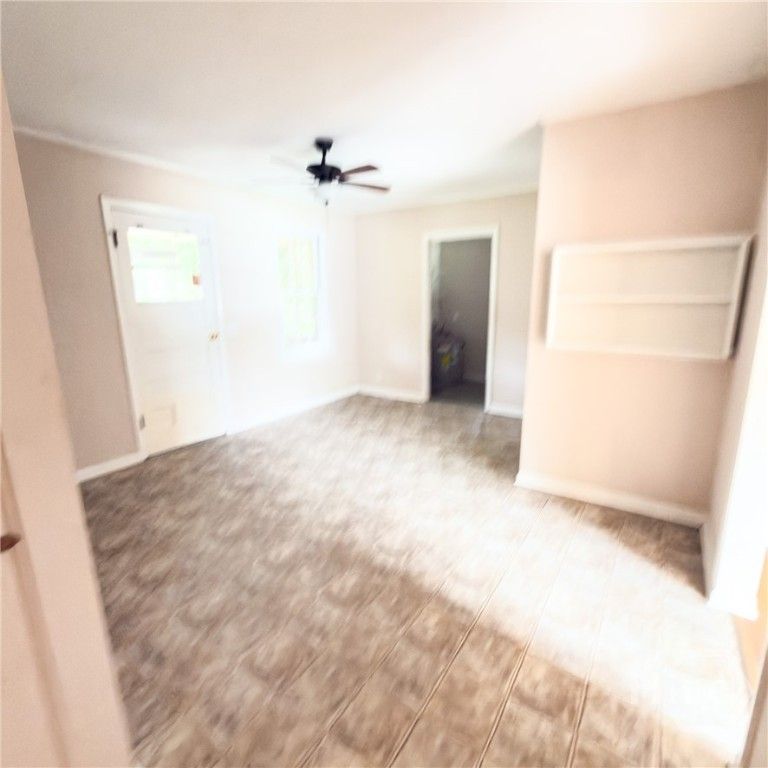 Image 11 of property listing at 203 Springfield Avenue, Guyton, GA 31312
