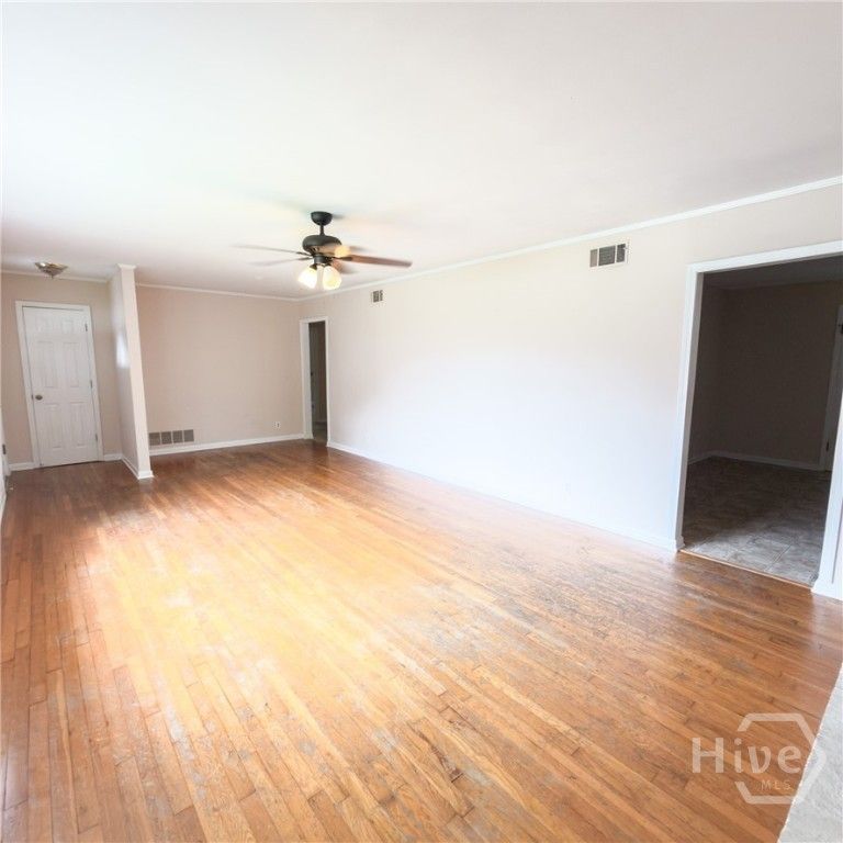 Image 12 of property listing at 203 Springfield Avenue, Guyton, GA 31312
